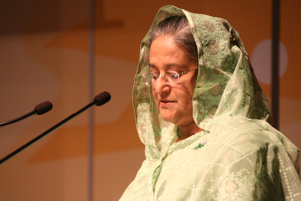 El poder de la gente: primera ministra de Bangladesh huye del país tras protestas