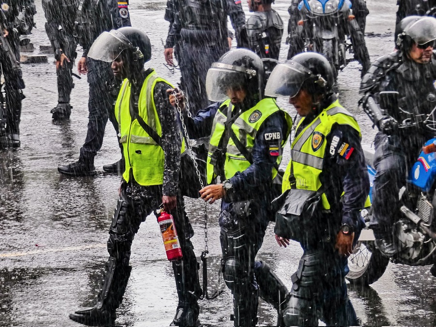 Türk sobre Venezuela: "El derecho penal nunca debe utilizarse para limitar la libertad de expresión, de reunión pacífica y de asociación"