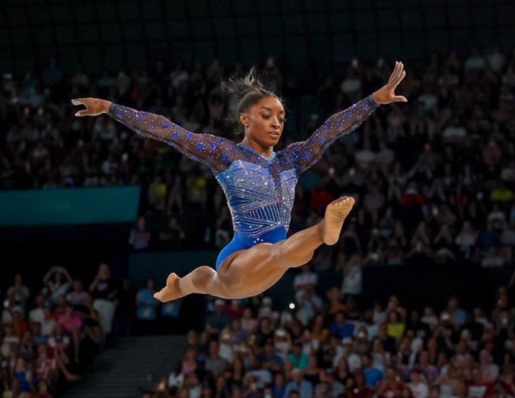 Simone Biles reconquista el oro olímpico de la competencia individual