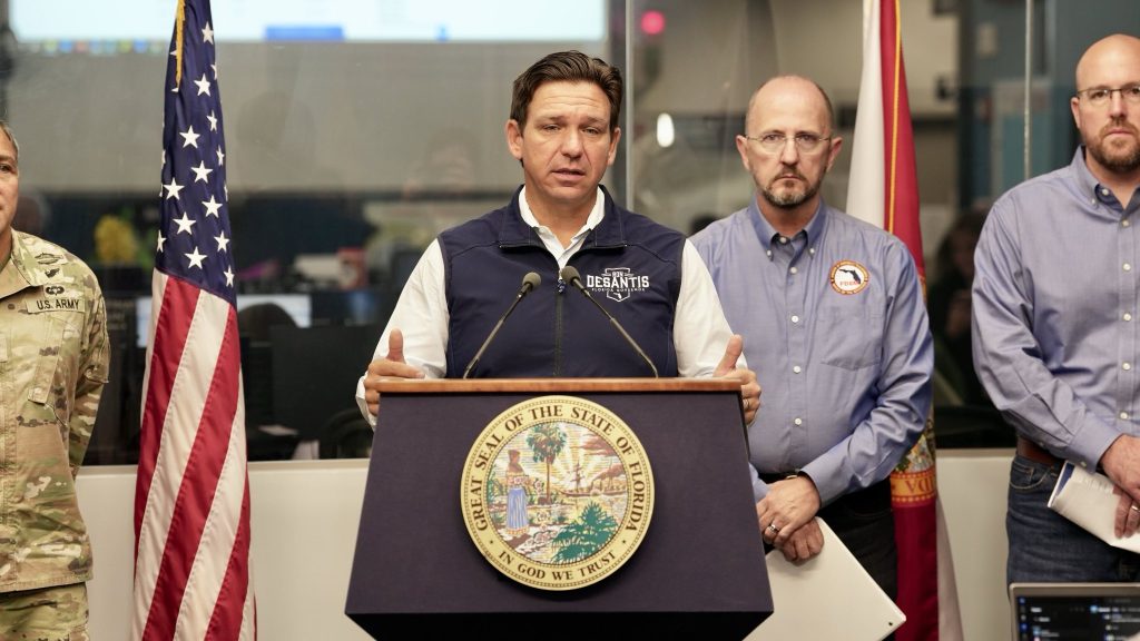 7 muertos y más de un millón de clientes sin electricidad tras el paso del huracán Helene en Florida