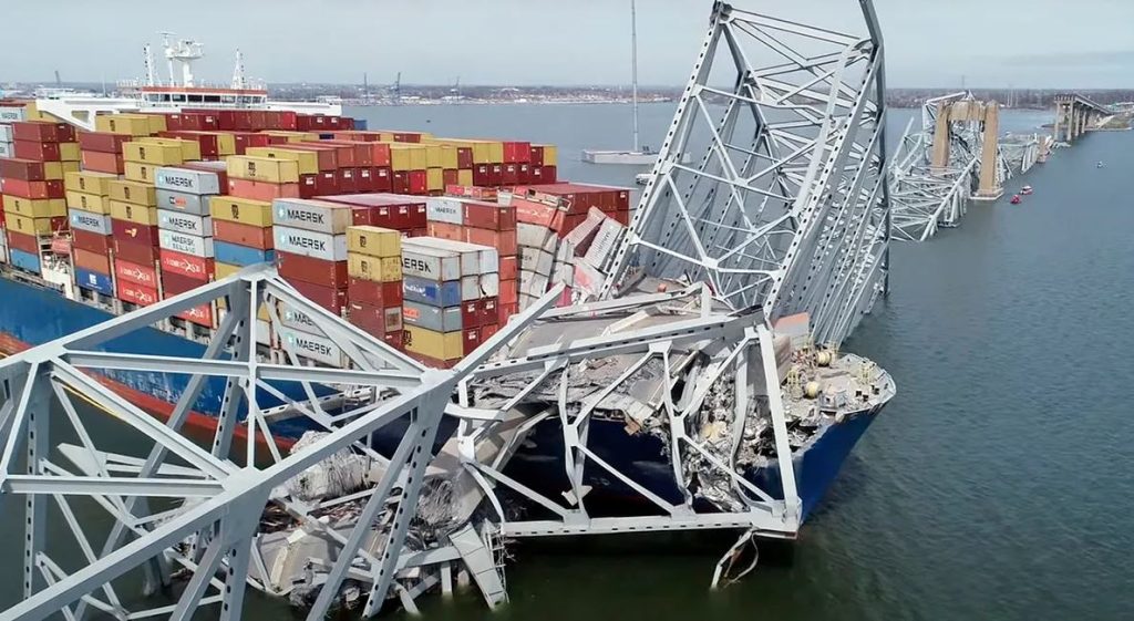 EEUU demanda por US$ 100 millones a dueños del buque que derrumbó puente de Baltimore