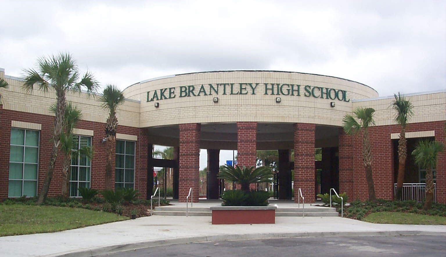 “Código amarillo” en Lake Brantley High School por arma de fuego 15