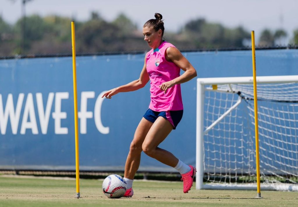 Alex Morgan anunció su retiro