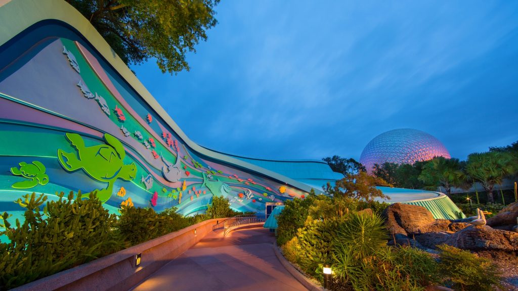 Un manatí y tres delfines de la atracción Nemo & Friends de EPCOT serán reubicados