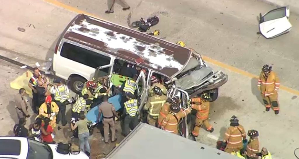1 muerto y 8 heridos deja choque múltiple en Florida Turnpike