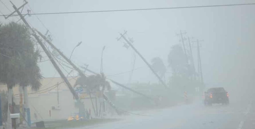 Videos muestran varios tornados que azotaron Florida justo antes de la llegada de Milton
