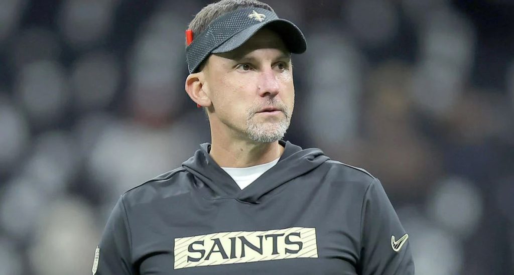 Los Saints de New Orleans despiden al entrenador Dennis Allen