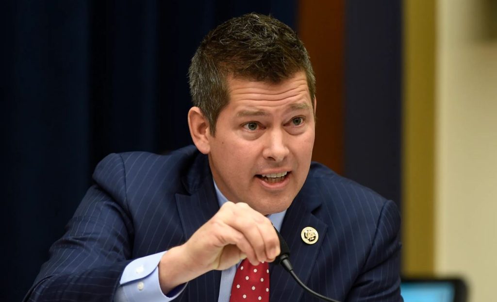 Trump nombra al exrepresentante de Wisconsin Sean Duffy como secretario de Transporte