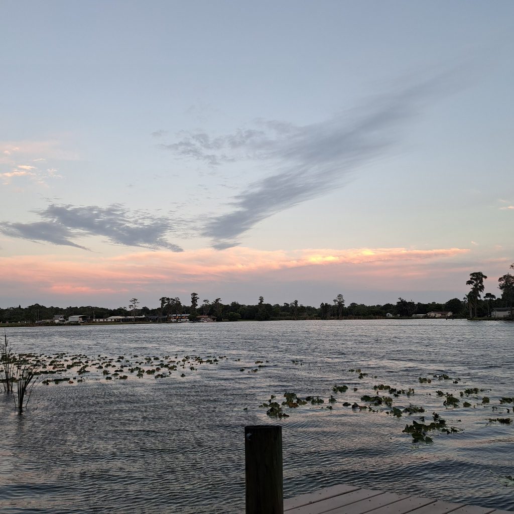 Florida Central despierta con temperaturas invernales