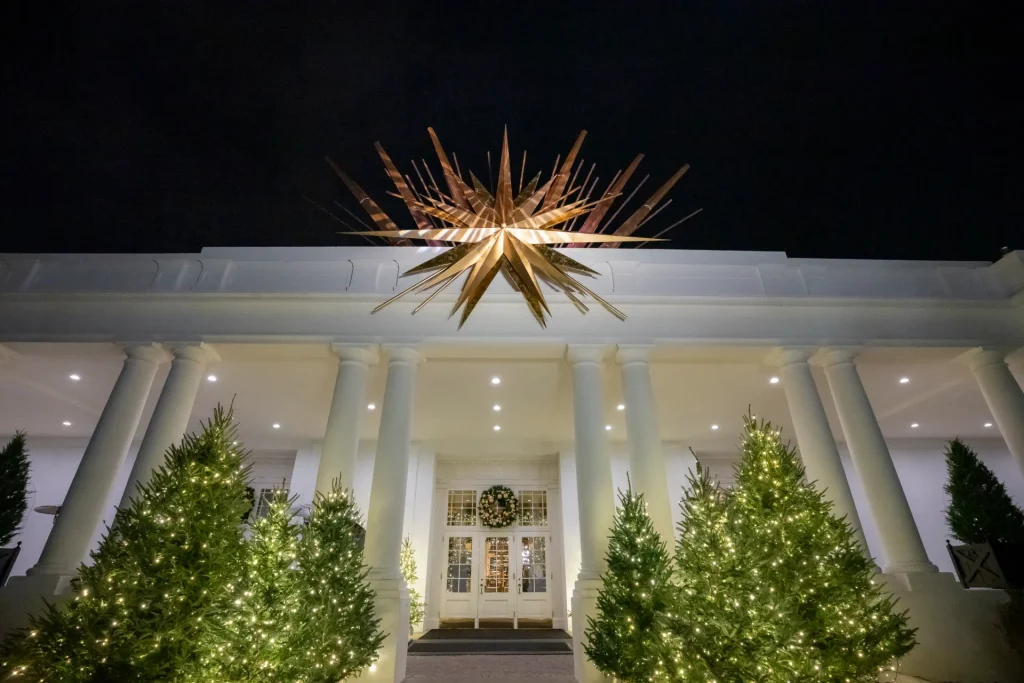 (+Fotos) La Navidad llega a la Casa Blanca bajo el tema de Paz y Luz