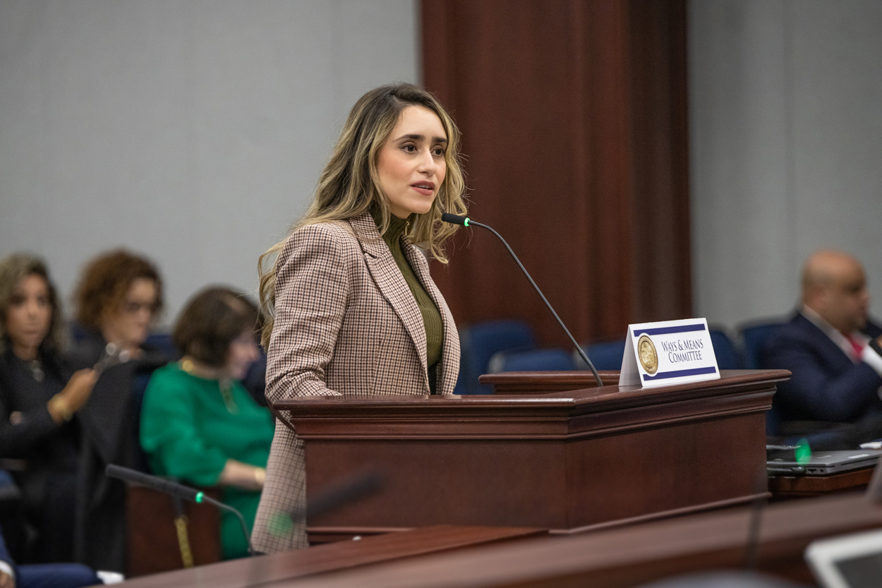 Fiscalía de Florida retira cargos de falsificación contra exrepresentante estatal Carolina Amesty