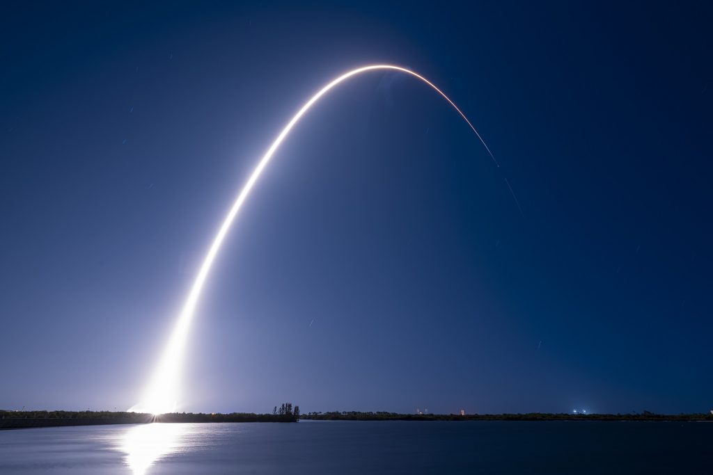 NASA, Firefly Aerospace y SpaceX lanzan con éxito su misión lunar Blue Ghost 1