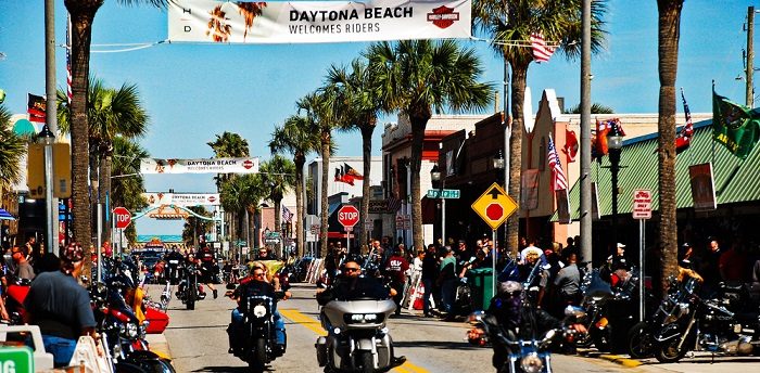 Inicia la tradicional Bike Week de Daytona Beach