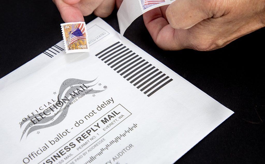 Trump quiere acabar con el voto por correo